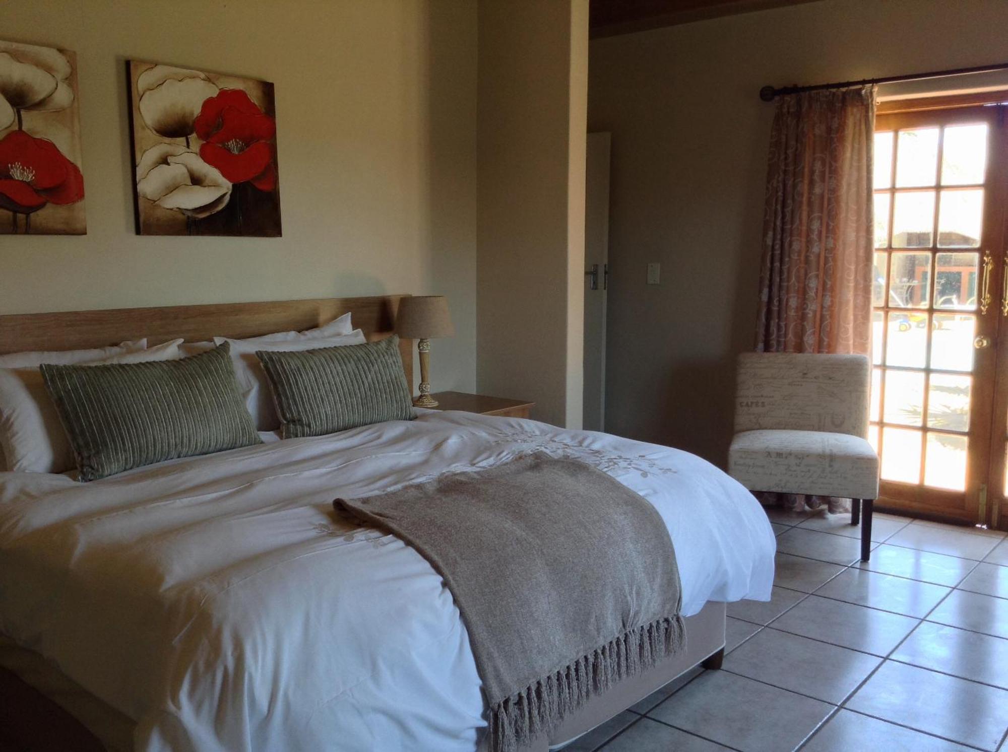 12 On Vaal Drive Guesthouse Vanderbijlpark Habitación foto